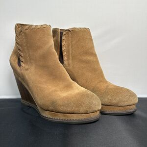 Ariat Boots Womens Size 8 Tan Suede Leather Belle Wedge Bootie Benefits Charity